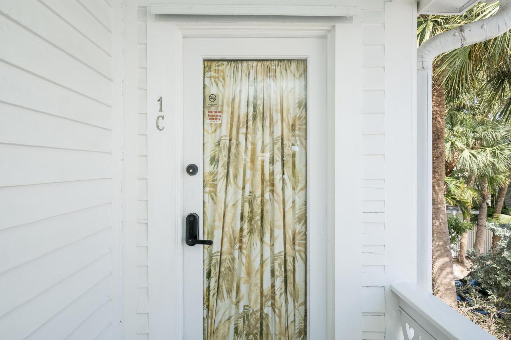 The Speakeasy Inn And Rum Bar Key West Exterior foto